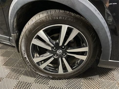 Used 2020 Nissan Kicks SR w/ SR Premium Package image 35