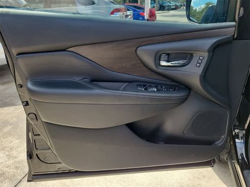Used 2023 Nissan Murano Platinum w/ Cargo Package image 18
