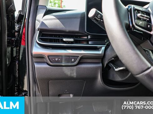 Used 2025 Kia Carnival SX w/ SX Dark Edition Package FWD image 28