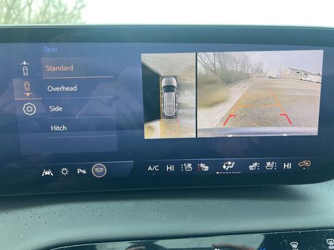 Used 2026 Buick Enclave Avenir w/ Super Cruise Package image 21