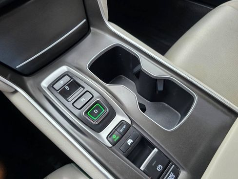 Used 2020 Honda Accord Hybrid image 18