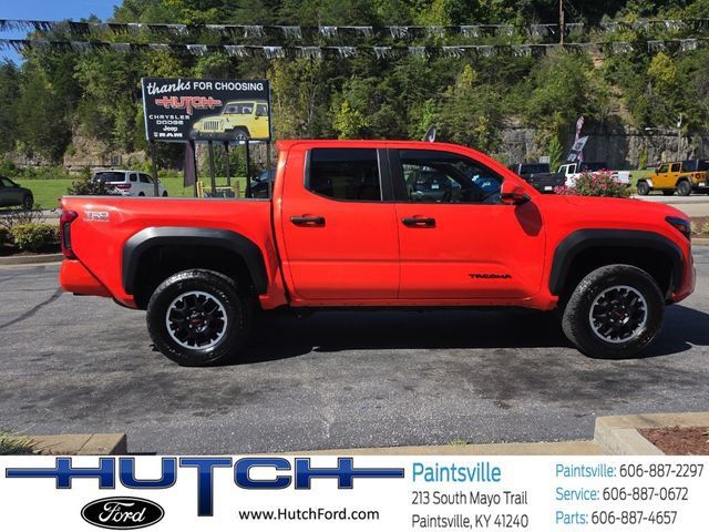 Used 2024 Toyota Tacoma TRD Off-Road AWD/4WD image 7