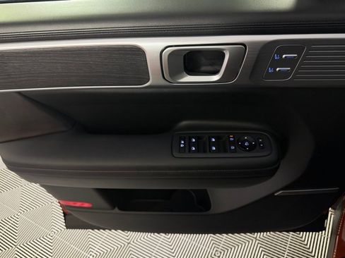 Used 2025 Hyundai Santa Fe Limited image 25