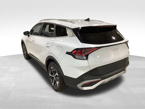 Certified 2023 Kia Sportage EX image 9