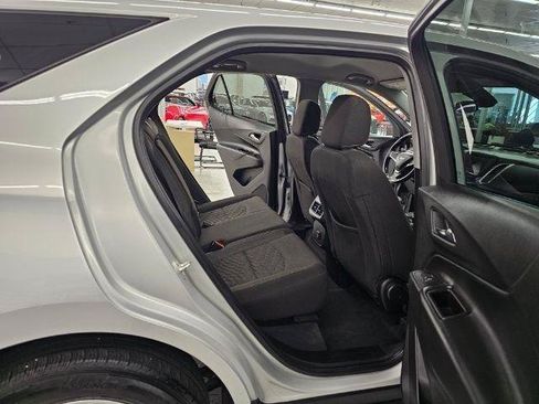 Used 2021 Chevrolet Equinox LT w/ Driver Convenience Package AWD/4WD image 33