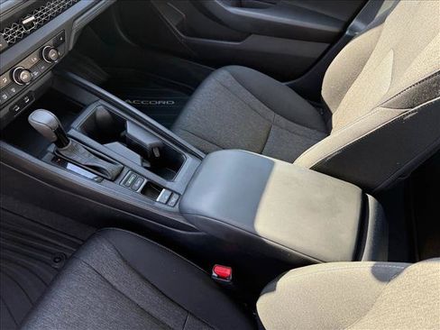 Used 2023 Honda Accord EX image 11