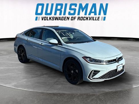 New 2026 Volkswagen Jetta SE image 1