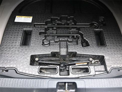 Certified 2018 Toyota Camry XSE image 14