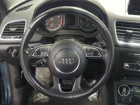 Used 2018 Audi Q3 2.0T Premium w/ Convenience Package image 19