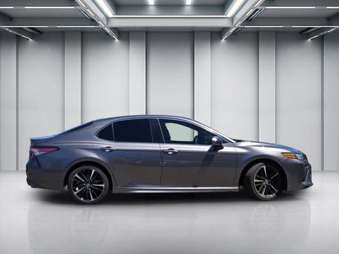 Used 2019 Toyota Camry XSE w/ Driver Assist Package FWD image 3