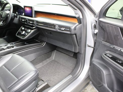 Used 2022 Lincoln Corsair Reserve w/ Elements Package image 28