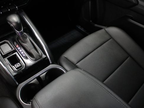 Used 2023 GMC Canyon Elevation w/ Elevation Premium Package RWD image 17