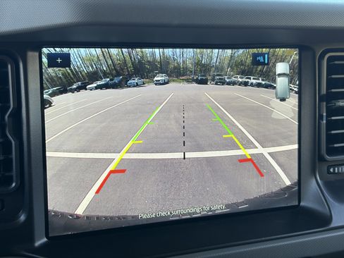 Used 2022 Ford Bronco Everglades image 20