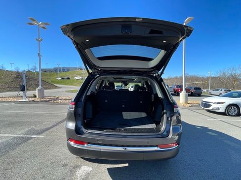 Certified 2022 Jeep Grand Cherokee Limited image 18