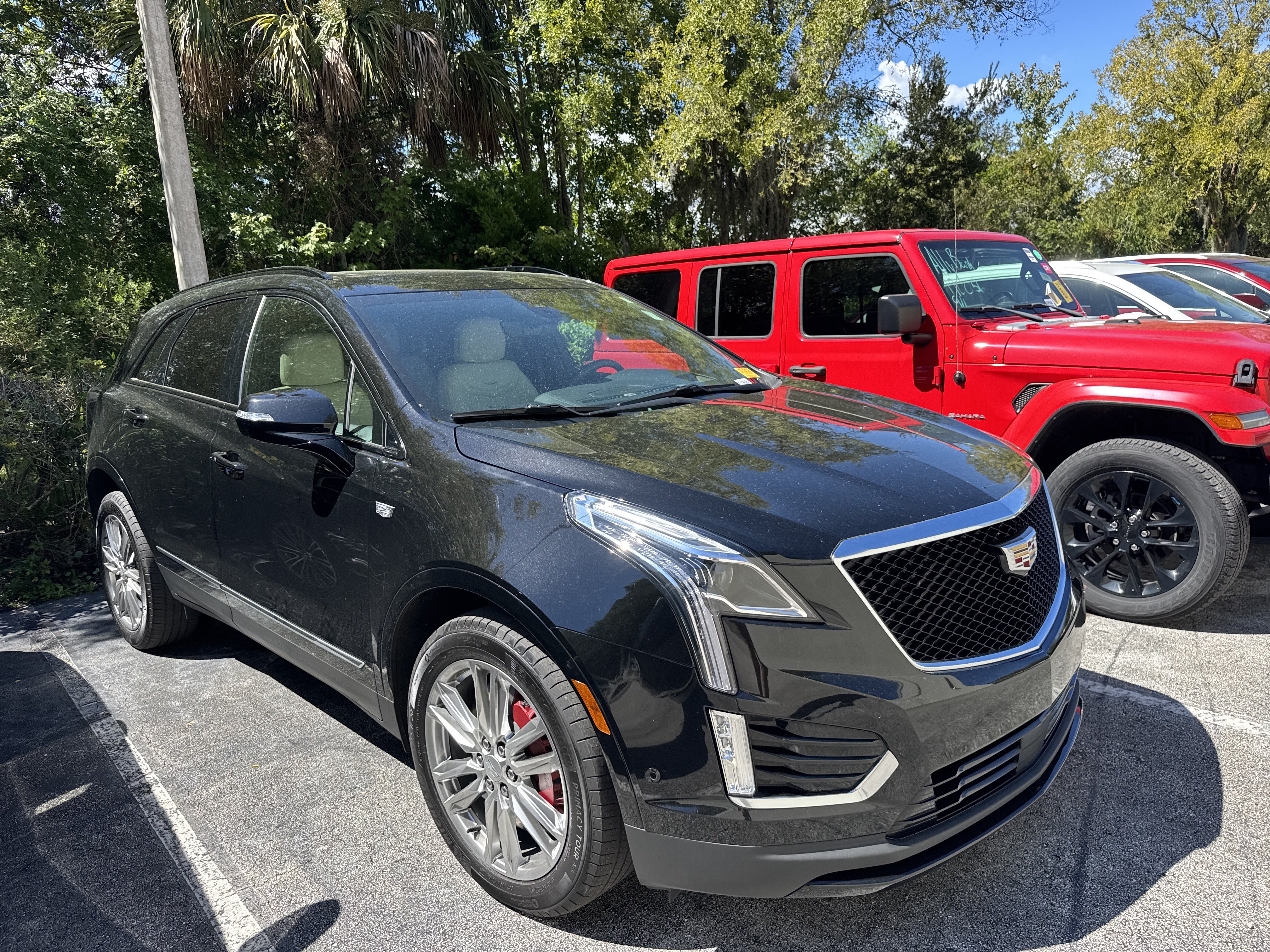 Used 2022 Cadillac XT5 Sportv w/ Technology Package AWD/4WD image 3