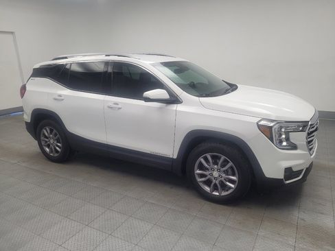 Used 2024 GMC Terrain SLT FWD image 11