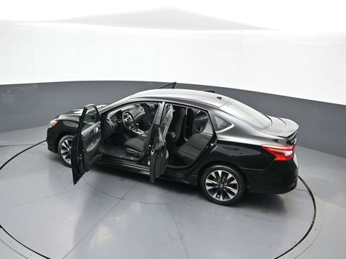 Used 2016 Nissan Sentra SR image 42