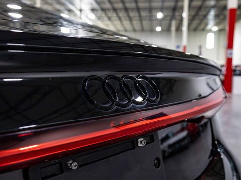 Used 2022 Audi RS 7 Sportback w/ Black Optic Package AWD/4WD image 29