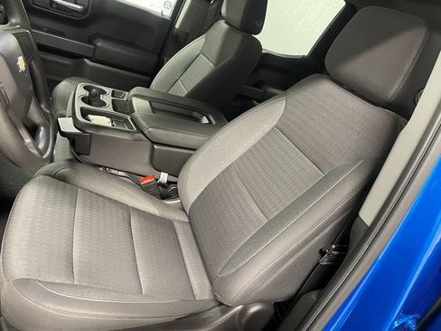Used 2023 Chevrolet Silverado 1500 Custom image 12