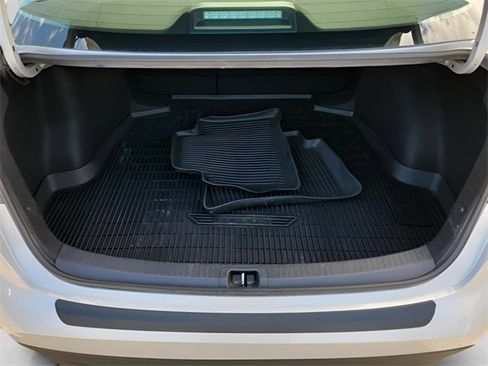 Used 2024 Toyota Corolla LE image 8