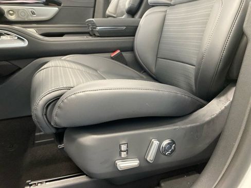 New 2026 Lincoln Nautilus Reserve AWD/4WD image 23