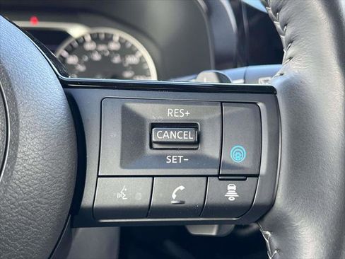 Used 2024 Nissan Pathfinder SL image 22