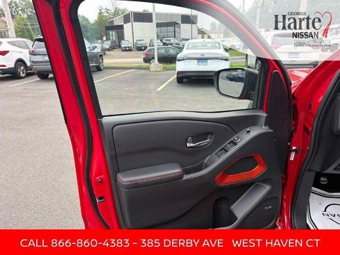 Certified 2025 Nissan Frontier PRO-4X w/ Pro Convenience Package AWD/4WD image 12