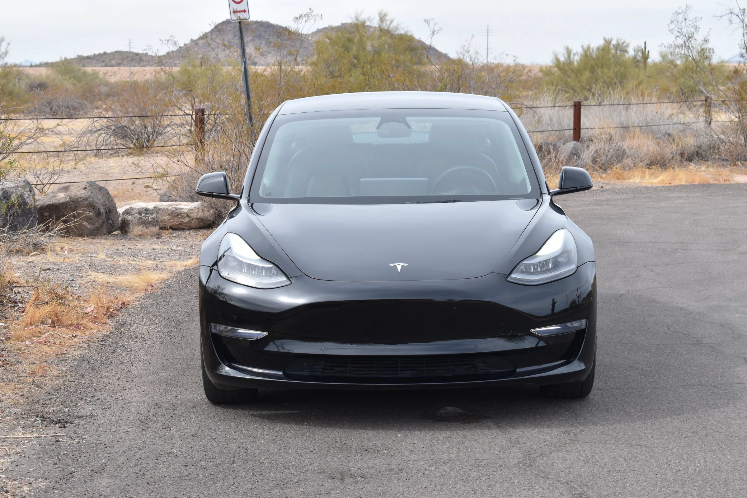 Used 2023 Tesla Model 3 Standard Range RWD image 2