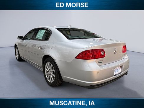 Used 2011 Buick Lucerne CXL w/ Driver Confidence Package image 3