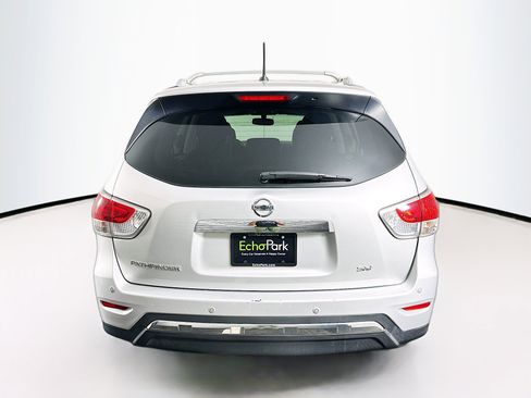 Used 2015 Nissan Pathfinder SV image 7