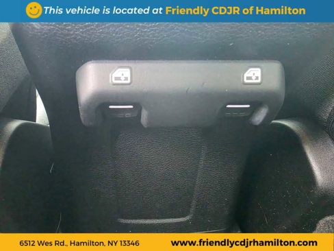 Used 2025 Jeep Wrangler Willys image 10