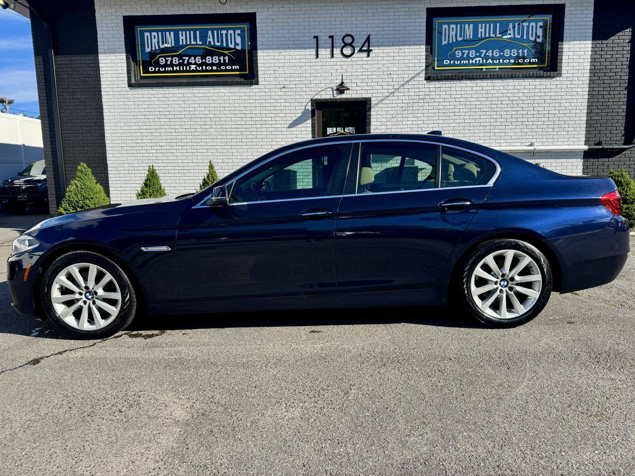 Used 2016 BMW 535i xDrive Sedan AWD/4WD image 2