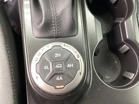 Used 2023 Ford Bronco Big Bend w/ Sasquatch Package AWD/4WD image 36