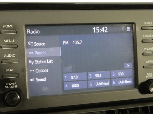 Used 2019 Toyota RAV4 LE FWD image 27