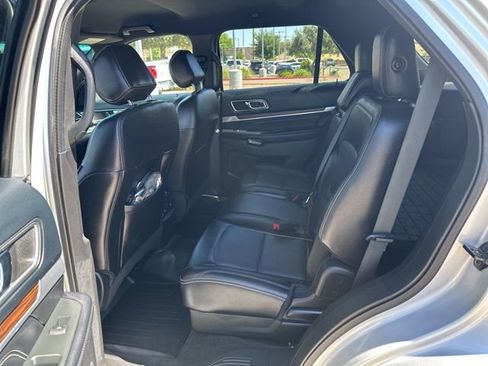 Used 2016 Ford Explorer Limited image 14