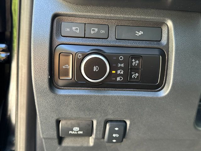 Certified 2024 Ford F350 Lariat w/ Lariat Ultimate Package AWD/4WD image 30