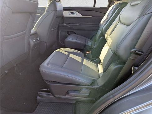 New 2026 Ford Explorer Active w/ Active Comfort Package RWD image 13