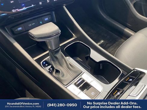 Certified 2024 Hyundai Santa Cruz Night AWD/4WD image 21