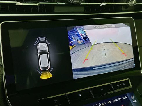 Used 2023 Maserati Grecale GT image 27