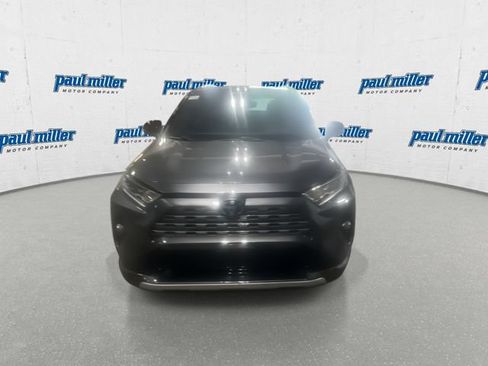 Used 2020 Toyota RAV4 XSE w/ All Weather Liner Package AWD/4WD image 3