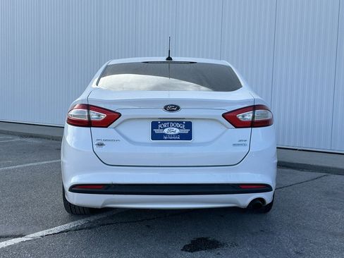 Used 2014 Ford Fusion SE image 4