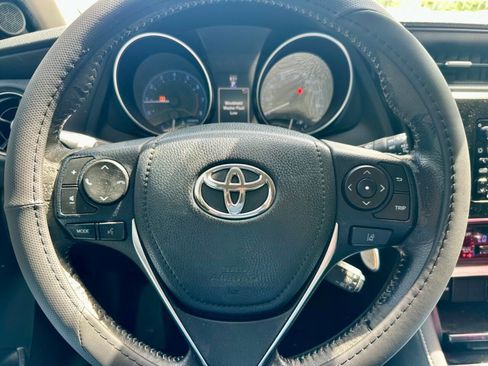 Used 2017 Toyota Corolla iM image 22