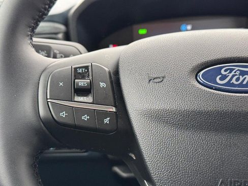 New 2025 Ford Maverick XLT w/ XLT Luxury Package FWD image 20