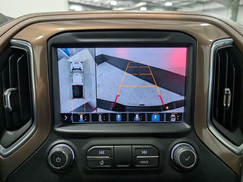 Used 2021 Chevrolet Silverado 2500 High Country w/ Technology Package image 30