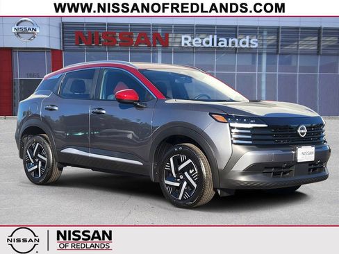 New 2026 Nissan Kicks SV image 1