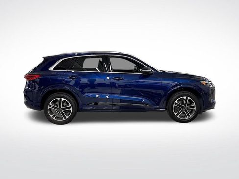 Certified 2025 Audi Q5 Premium w/ Premium Plus AWD/4WD image 6