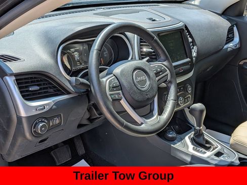 Used 2016 Jeep Cherokee Limited w/ Trailer Tow Group AWD/4WD image 14