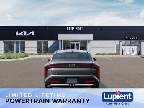 New 2025 Kia K4 LXS image 8