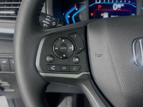 Used 2024 Honda Odyssey EX-L image 17