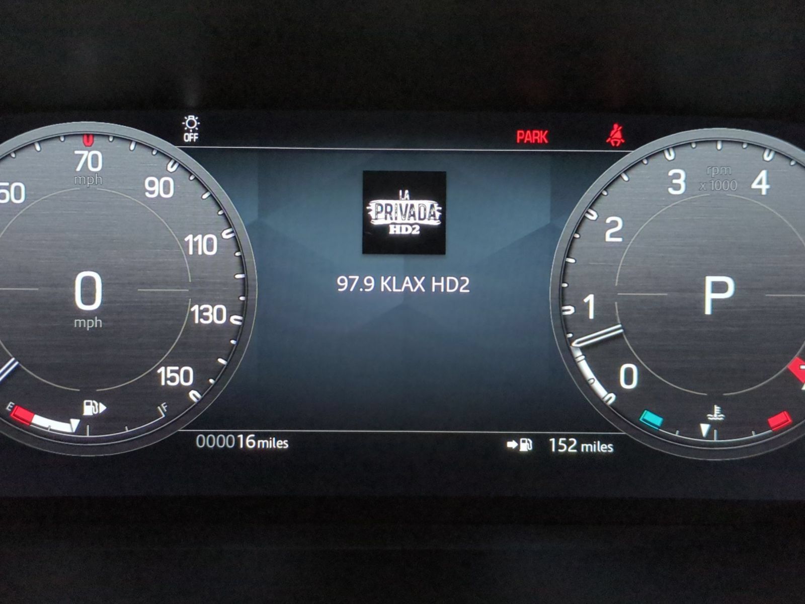 New 2026 Land Rover Defender 130 V8 AWD/4WD image 18